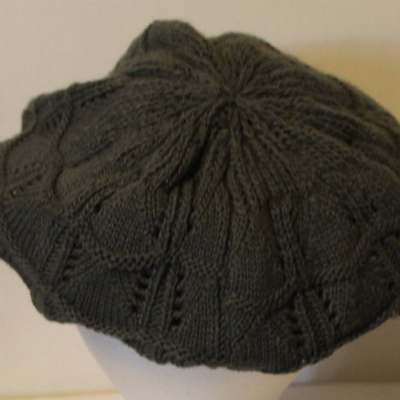 Knit Charcoal Grey Beret - Picture 3 of 4
